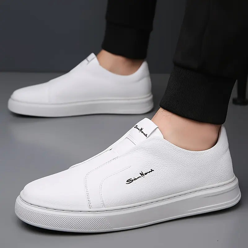 Nahkaiset slip-on kengät