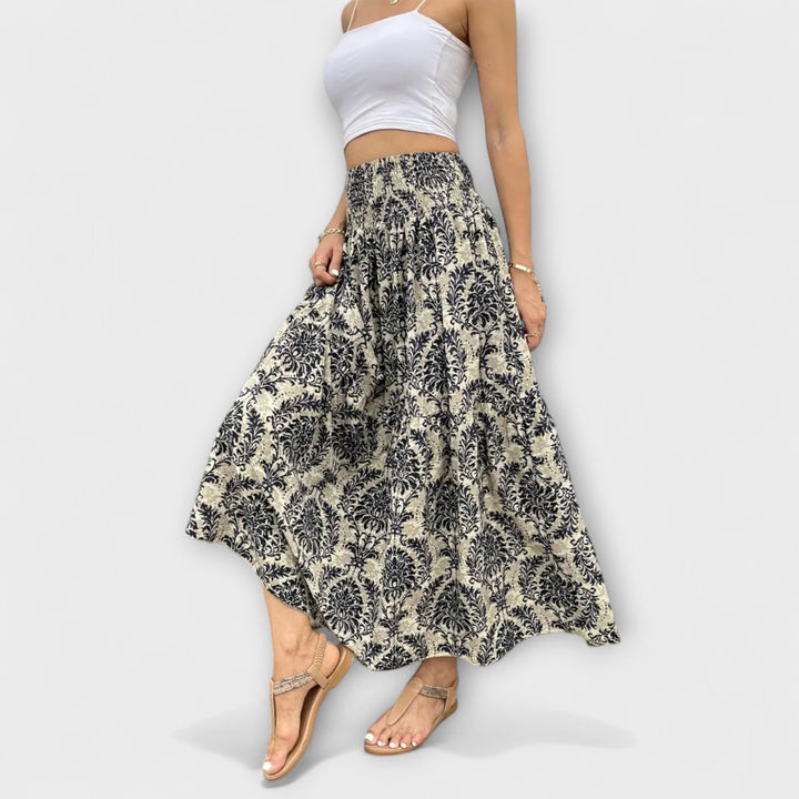Kuviollinen virtaava hame