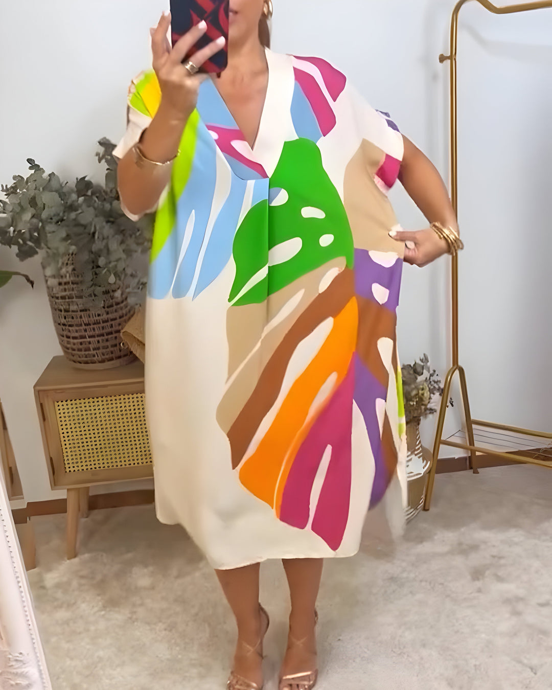 Rianna - Abstraktikuvioinen Mekko