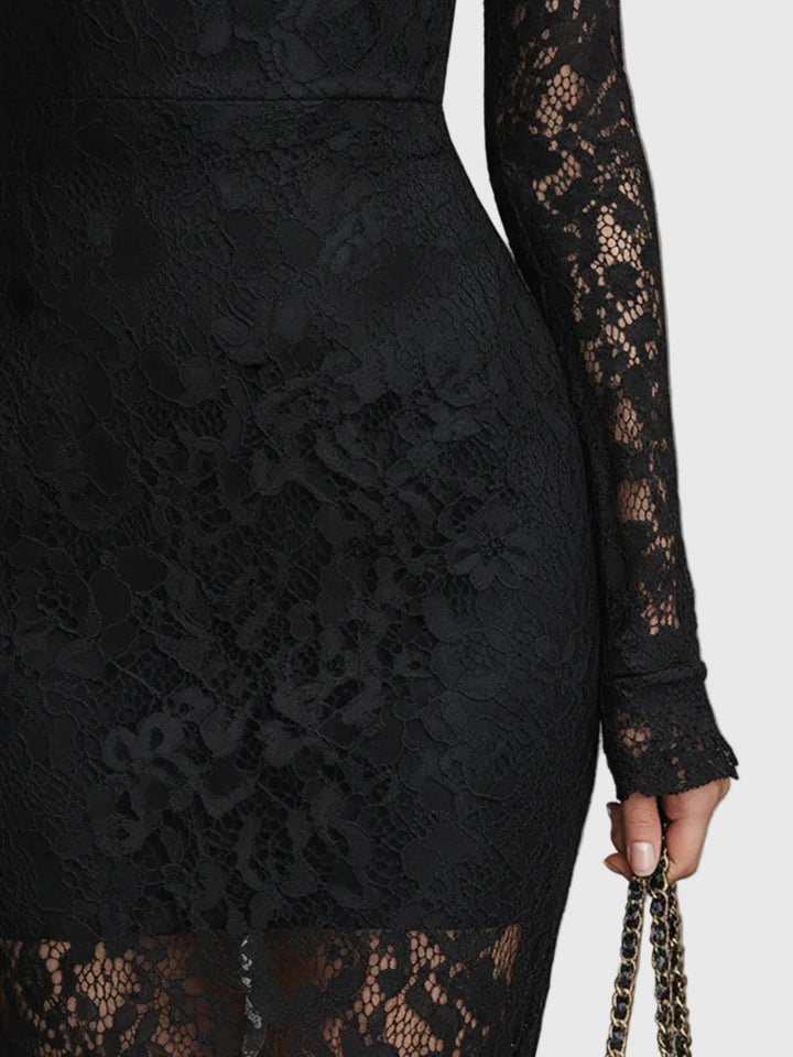 Monica | Elegantti pitsinen maxi-mekko