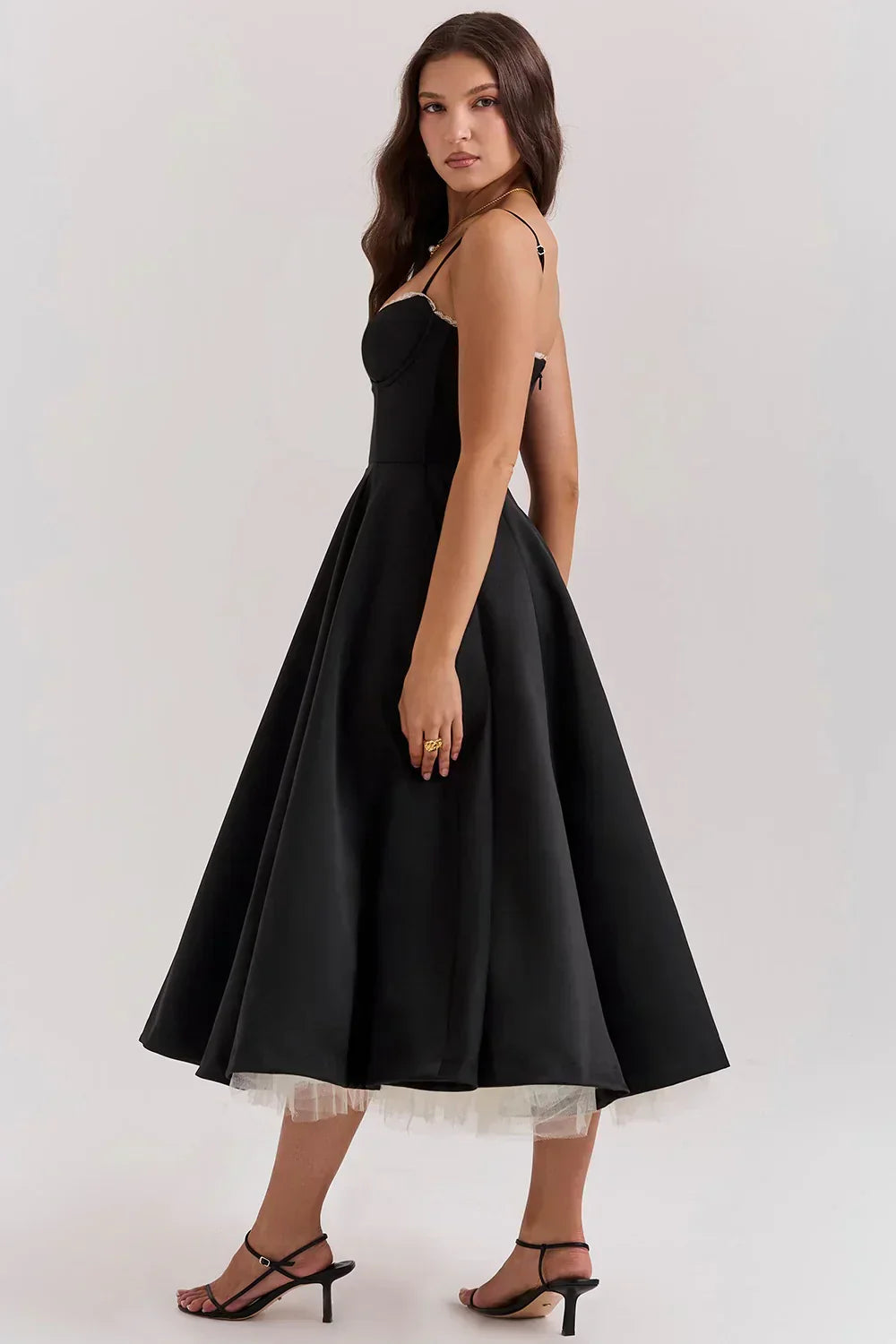 Arielle | Ylellinen Midi-mekko