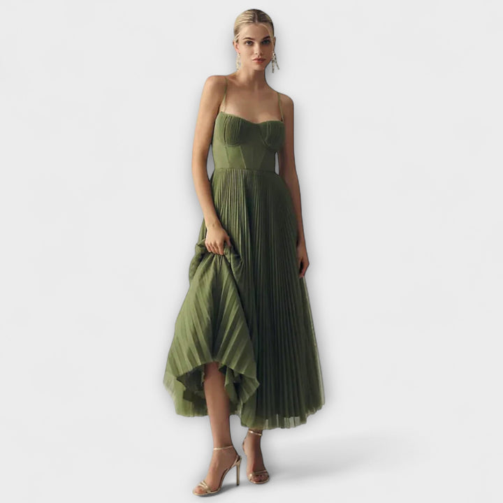 Lucrezia - Tyylikäs Mekko Eleganssilla