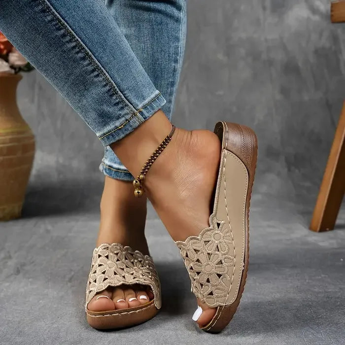 Delilah – Ergonomiset Sandalit